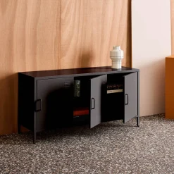 Móvel de TV industrial de metal com 3 portas, 120cm