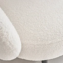 Poltrona aconchegante com design de metal e cachos