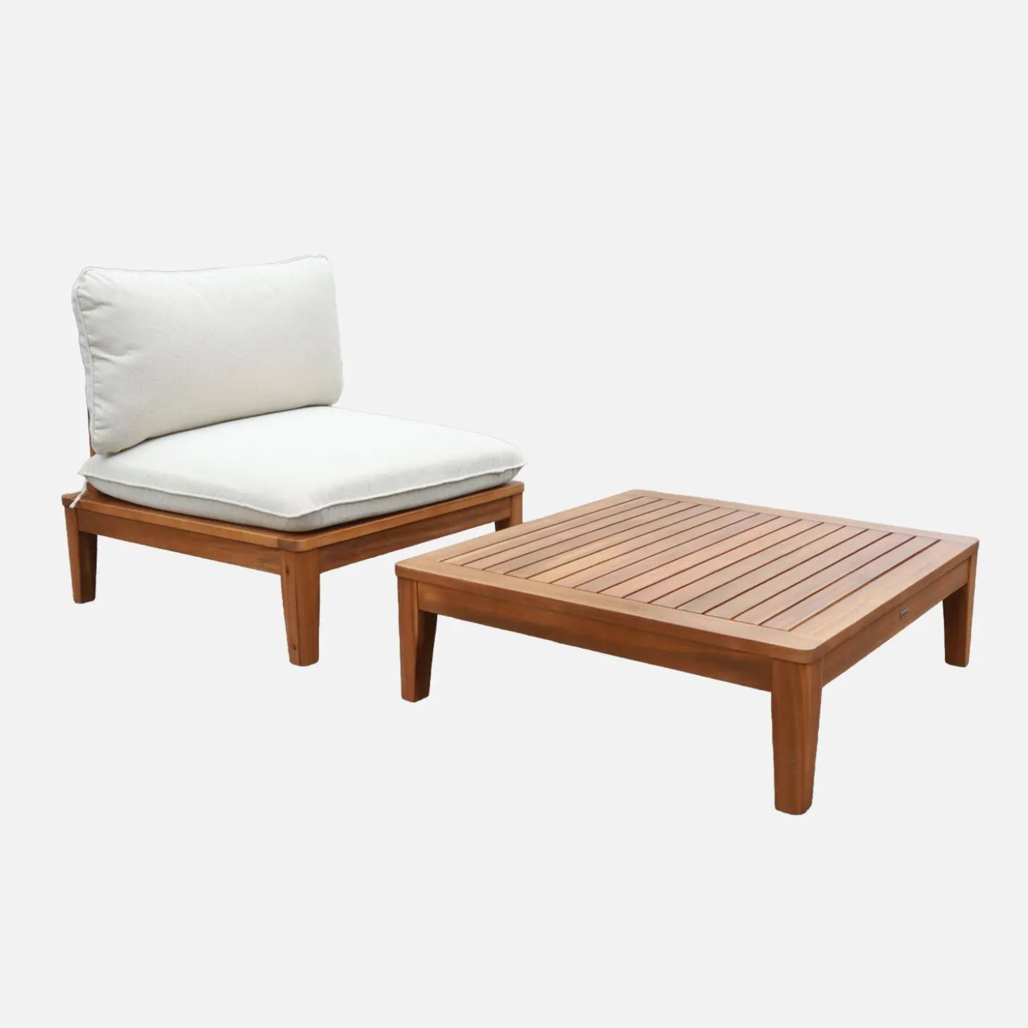 Poltrona de jardim com mesa de centro em madeira de acácia e bouclé