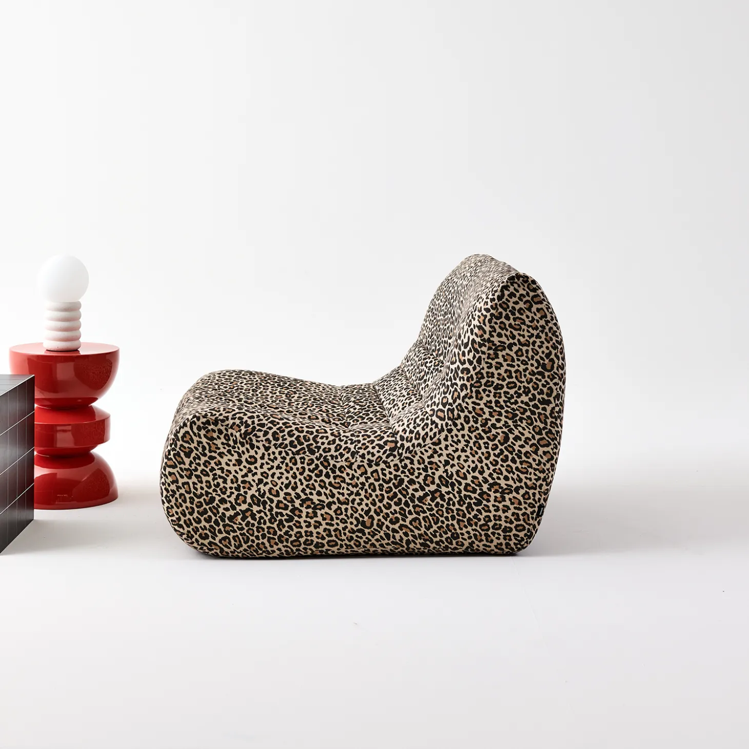 Poltrona de tecido leopardo, 1 lugar