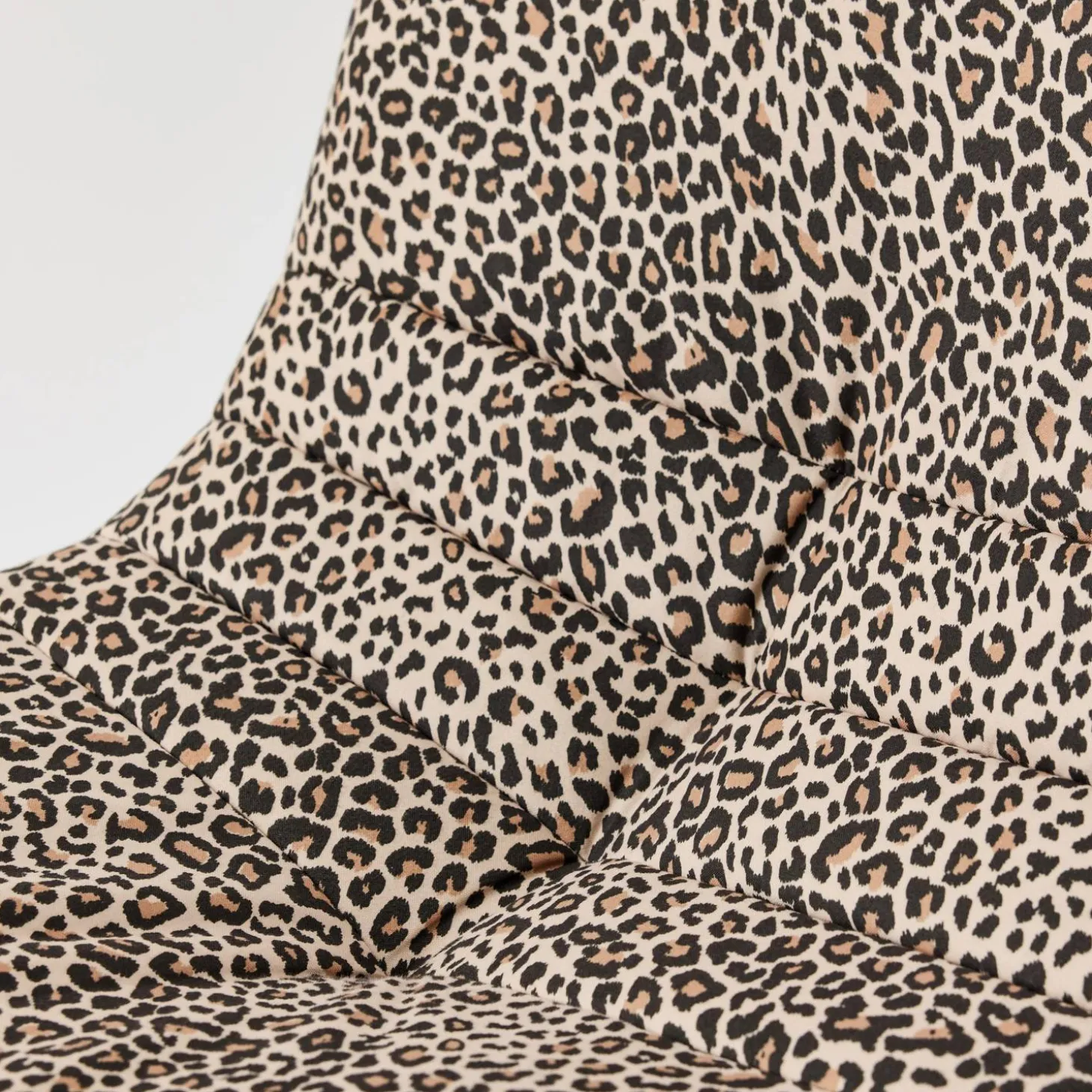 Poltrona de tecido leopardo, 1 lugar