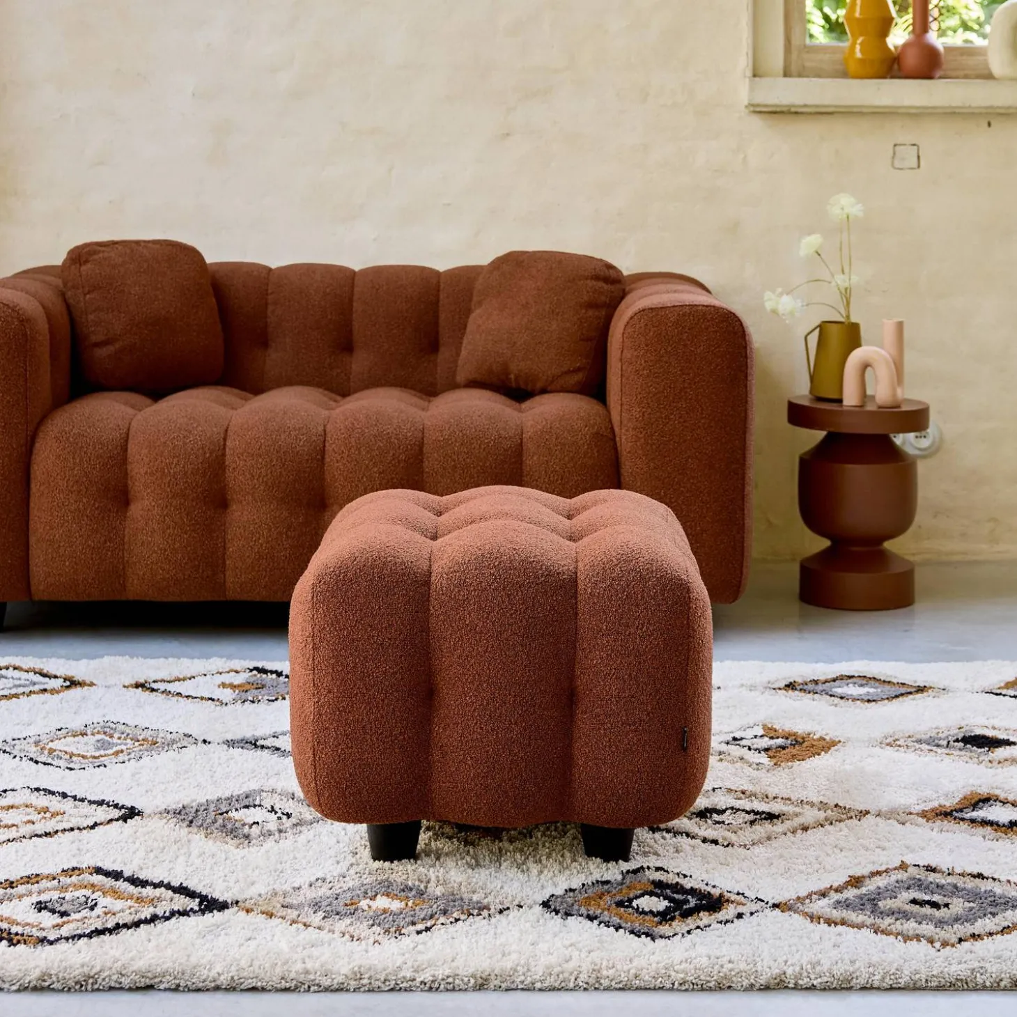 Pouf, banquinho boucle texturada para sofá 2 lugares