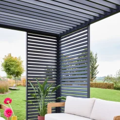 Pérgola bioclimática em alumínio 3x4m com 1 persiana 100cm + 1 persiana 130cm