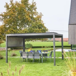 Pérgola bioclimática 3x4m de alumínio e aço com estore de 3m