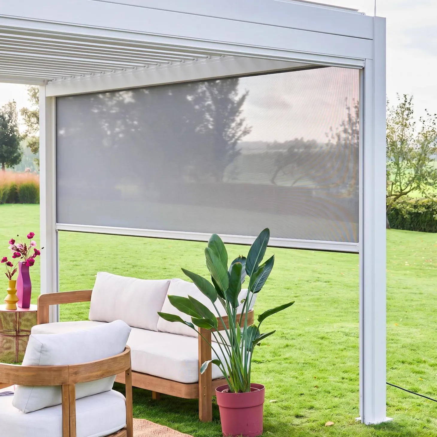Pérgola bioclimática 3x4m + estore 4m