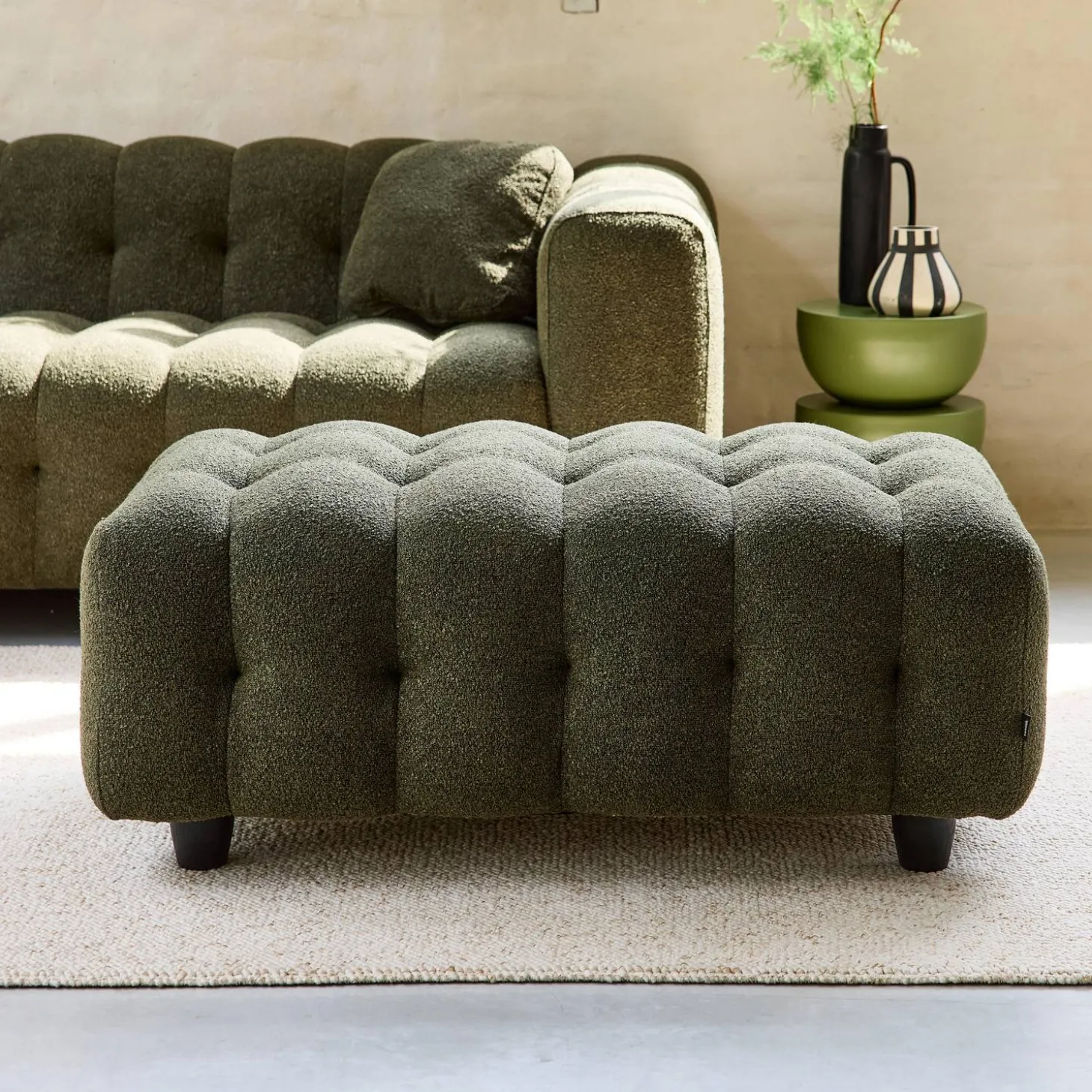 Puff para sofá textura boucle de 3 lugares