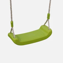 Área de jogos com balanços com 1 frente a frente