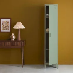 Roupeiro industrial em metal com 4 espaços de armazenamento