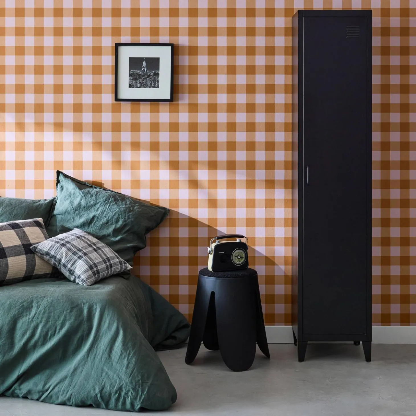 Roupeiro industrial em metal com 4 espaços de armazenamento