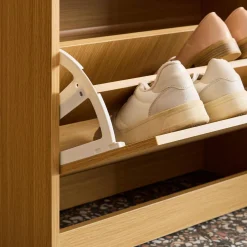 Sapateira decorativa em madeira com 3 gavetas