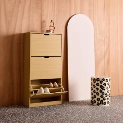 Sapateira decorativa em madeira com 3 gavetas