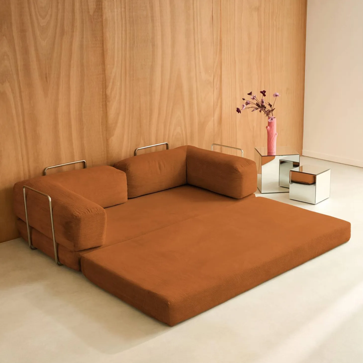 Sofá-cama conversível em veludo canelado com estrutura cromada, 3 lugares