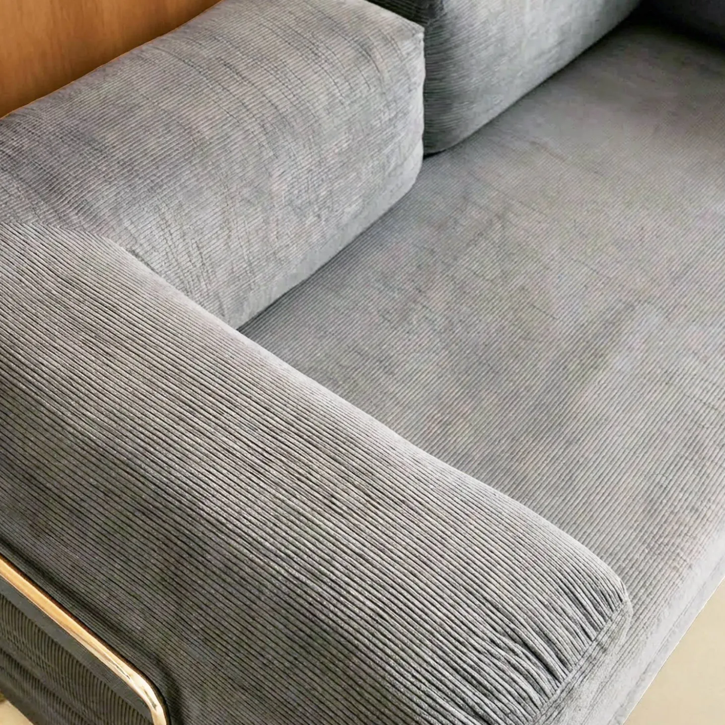 Sofá-cama conversível em veludo canelado com estrutura cromada, 3 lugares