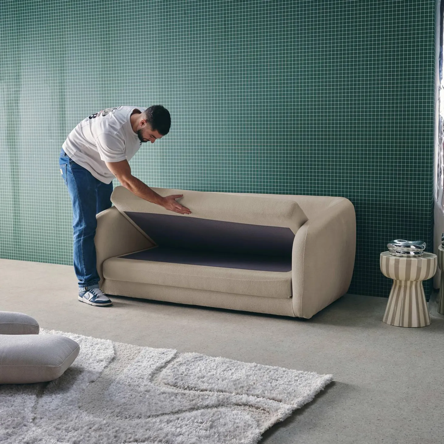 Sofá-cama conversível tecido chenille, 2 lugares