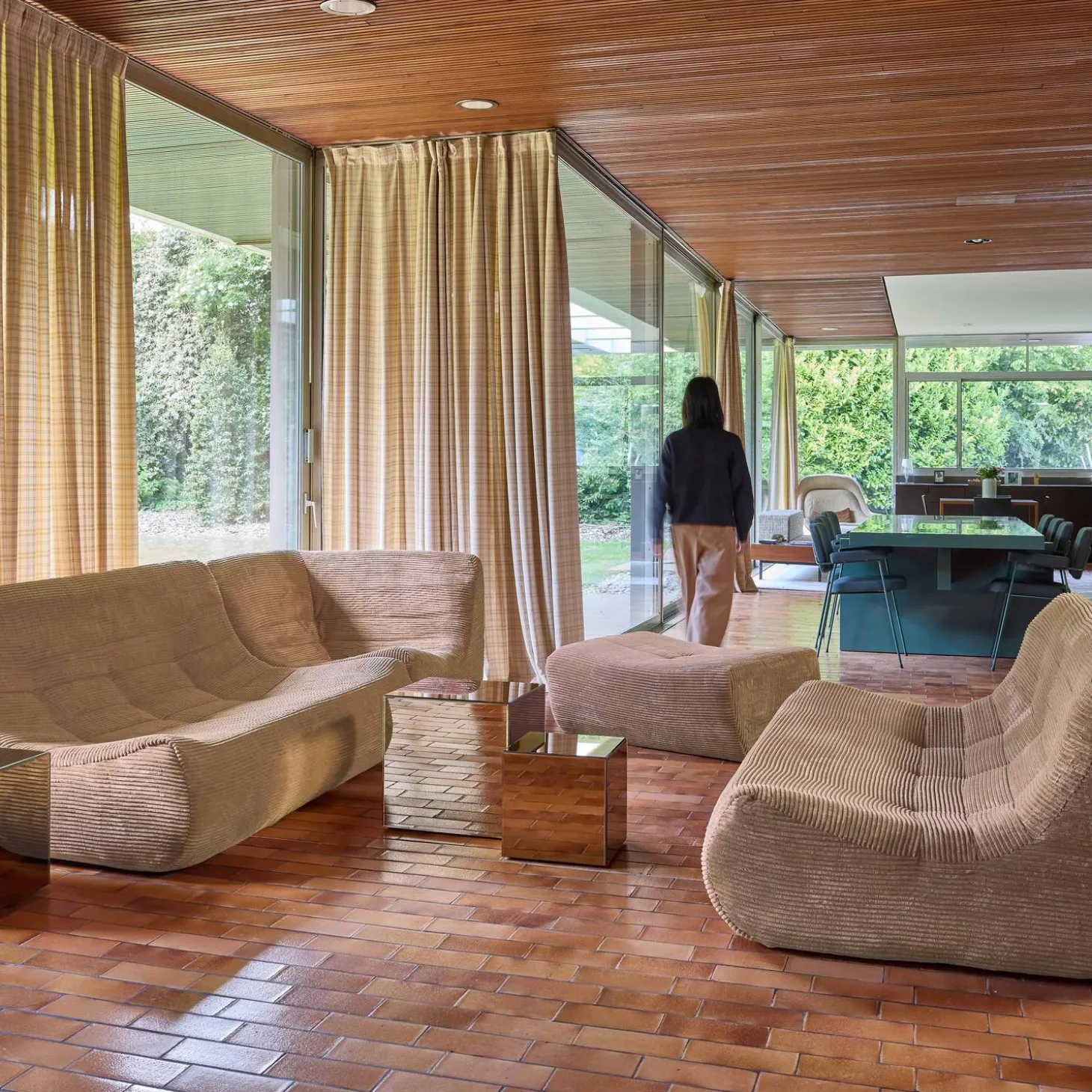 Sofá de canto modular com apoio para os pés em veludo canelad, 7 lugares
