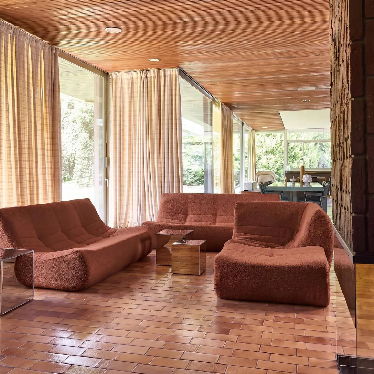 Sofá de canto modular com apoio para os pés em tecido bouclé, 7 lugares