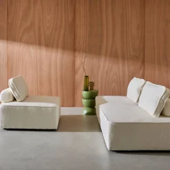 Sofá modular em tecido boucle de 3 lugares