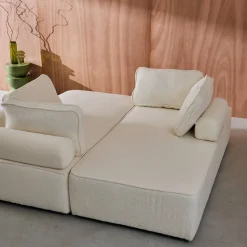 Sofá modular em tecido boucle de 4 lugares