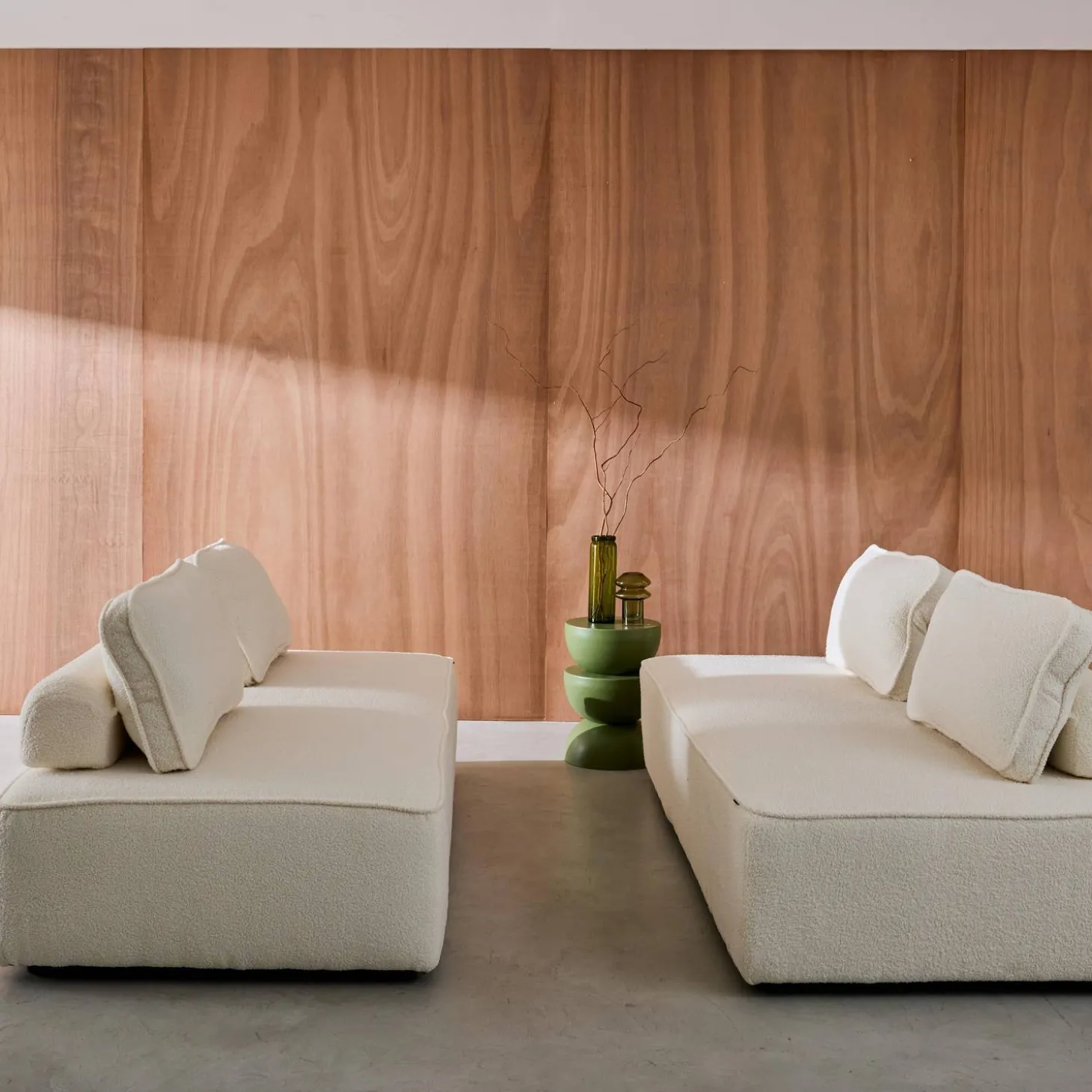 Sofá modular em tecido boucle de 4 lugares