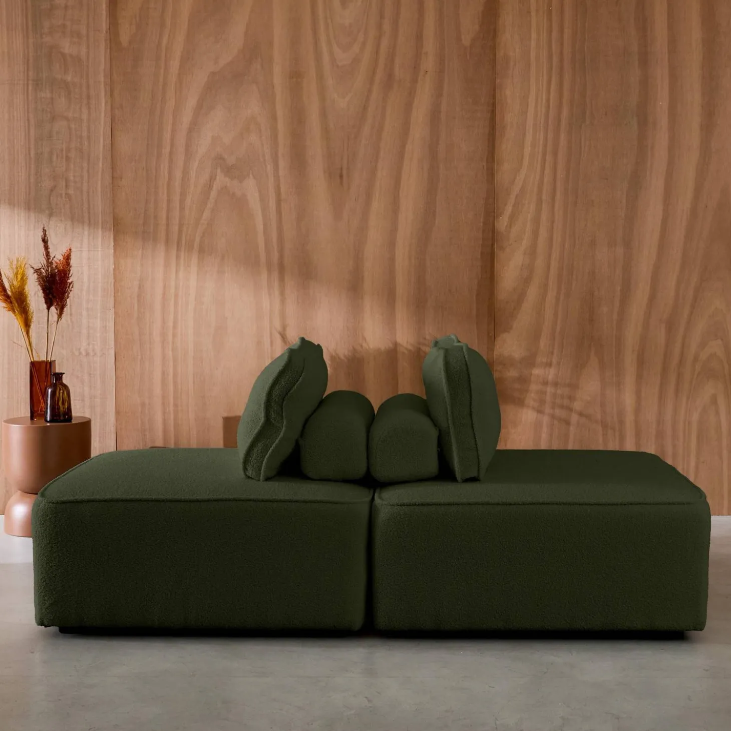 Sofá modular em tecido boucle de 2 lugares