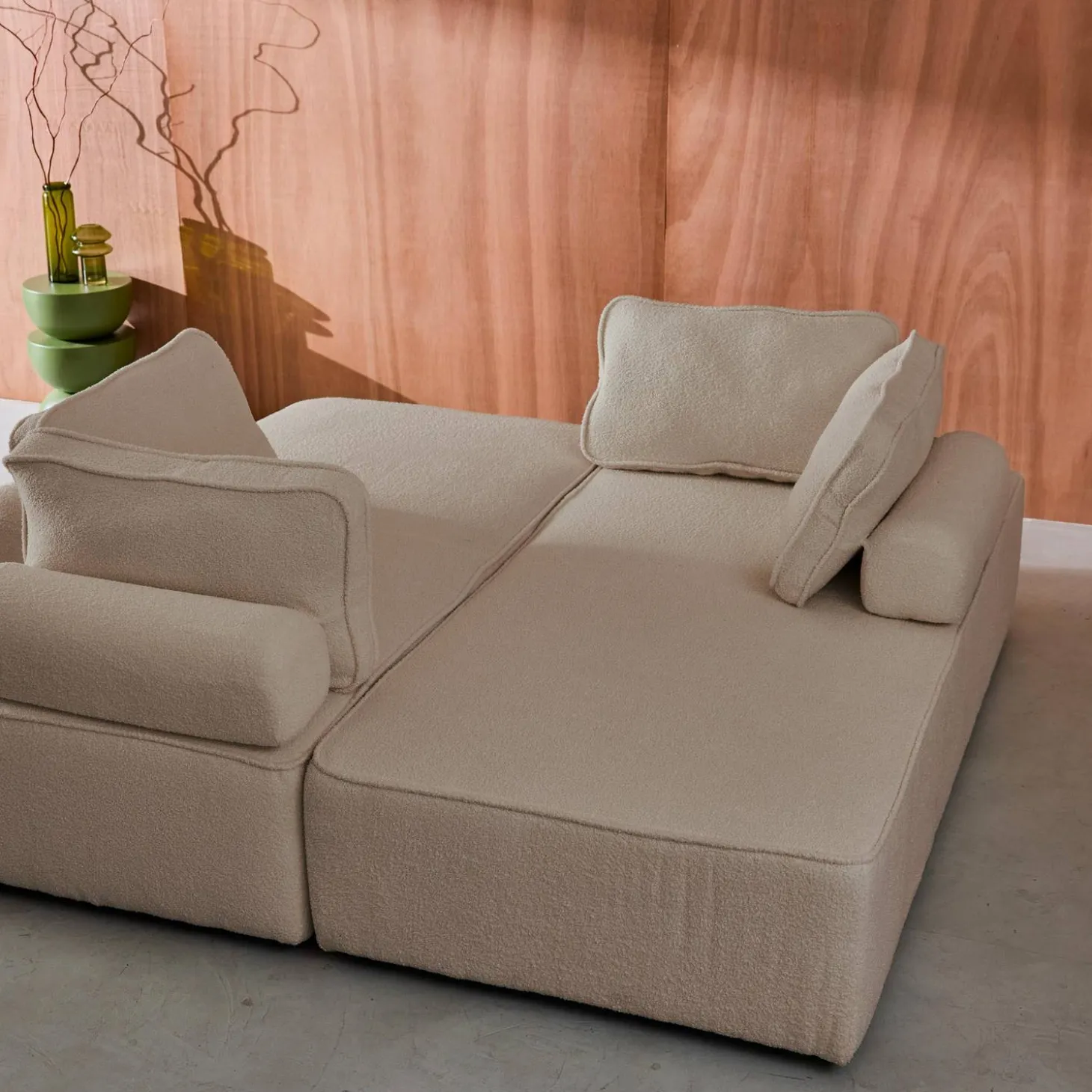 Sofá modular em tecido boucle de 4 lugares