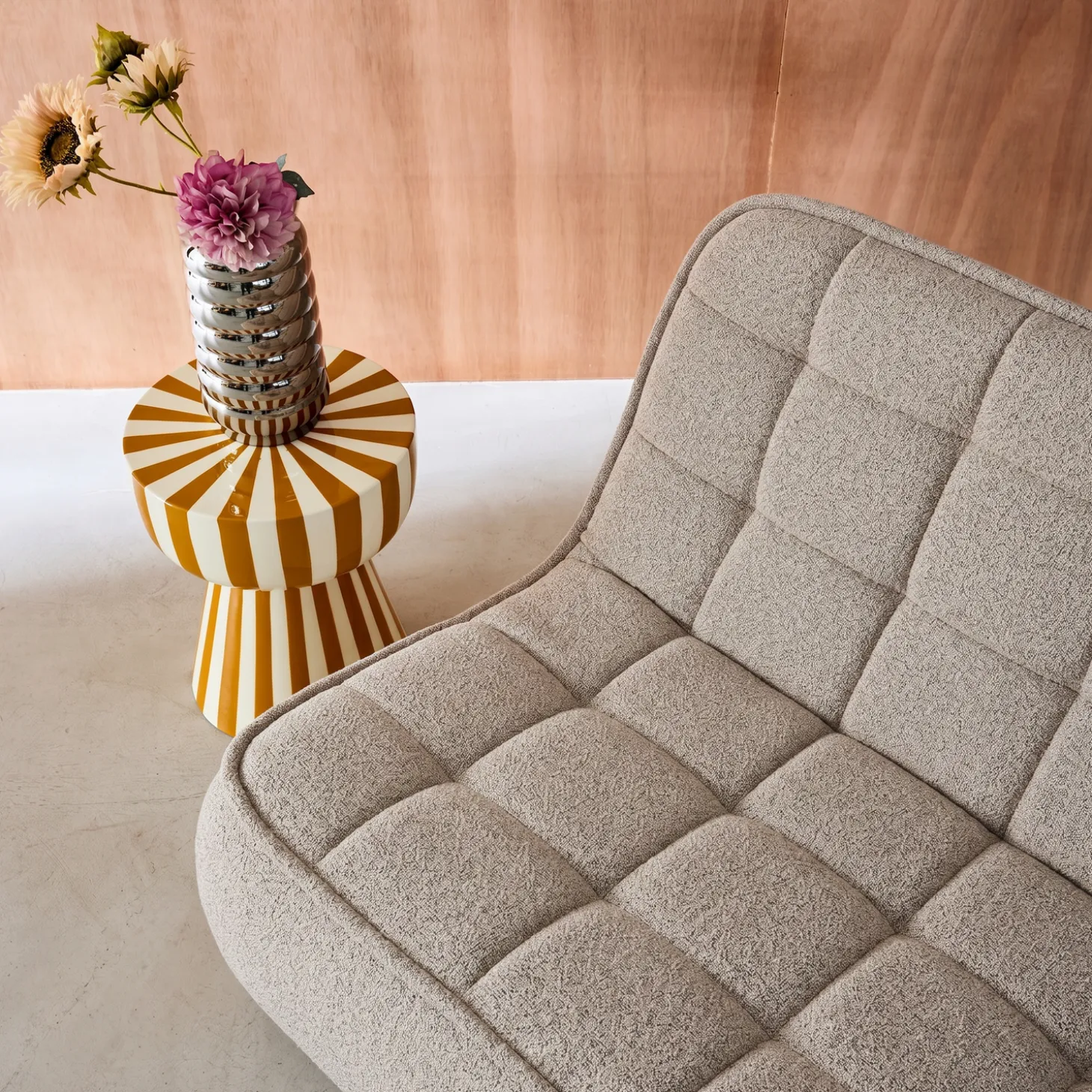 Sofá modular em tecido bouclé, 2 lugares