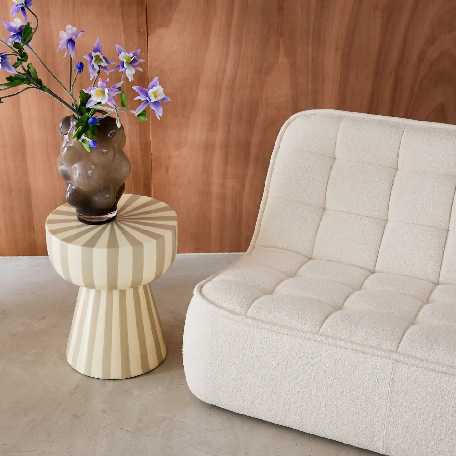 Sofá modular em tecido bouclé, 2 lugares