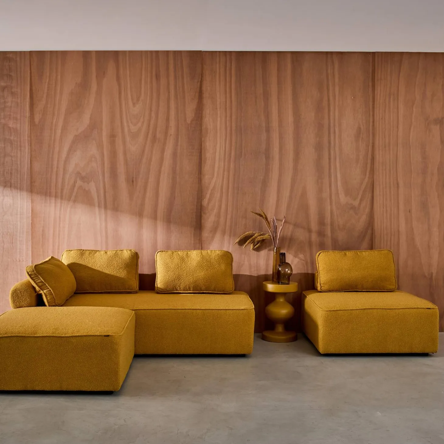 Sofá modular em tecido bouclé, 3 lugares