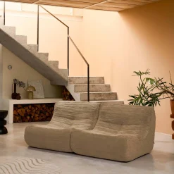 Sofá modular em tecido veludo canelado, 2 lugares