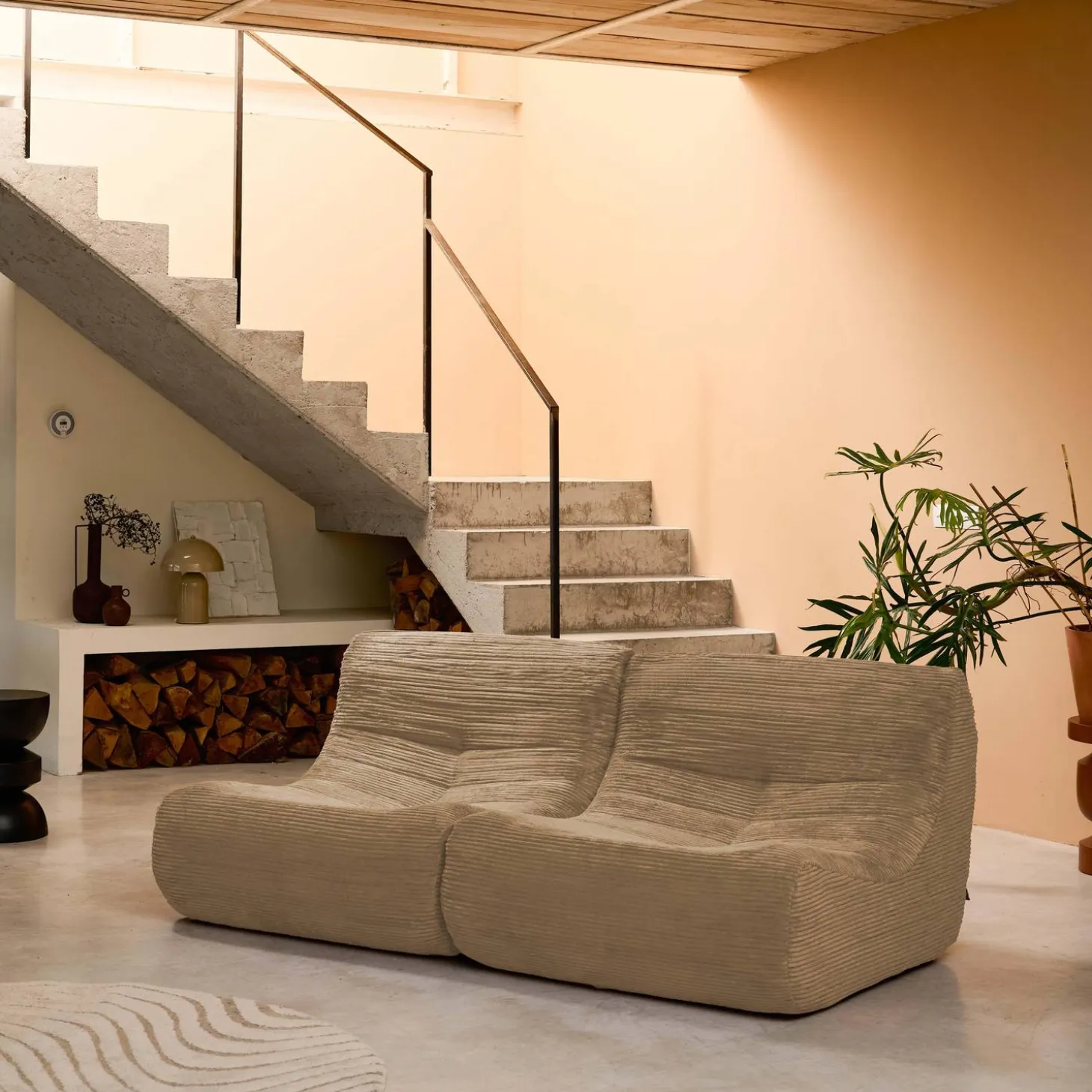 Sofá modular em tecido veludo canelado, 2 lugares