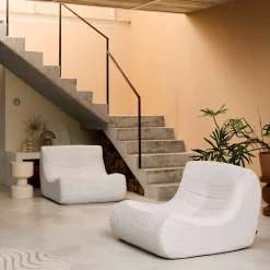 Sofá modular em tecido veludo canelado, 2 lugares
