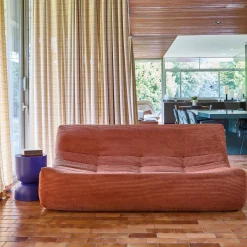 Sofá modular em veludo canelado, 3 lugares