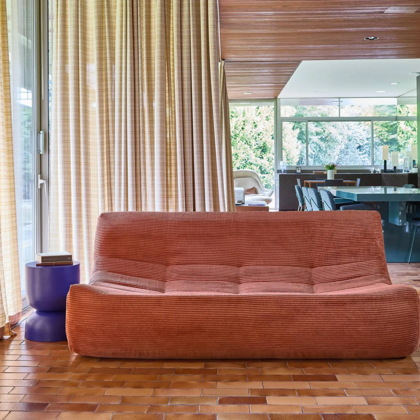 Sofá modular em veludo canelado, 3 lugares