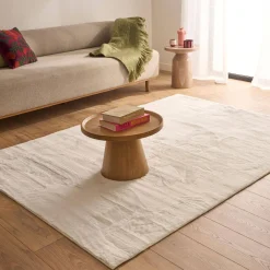 Tapete interior liso branco
