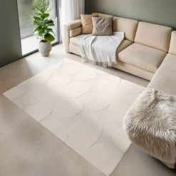 Tapete interior padrão flores creme